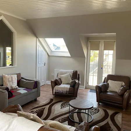 3-bed Retreat Feriehus *