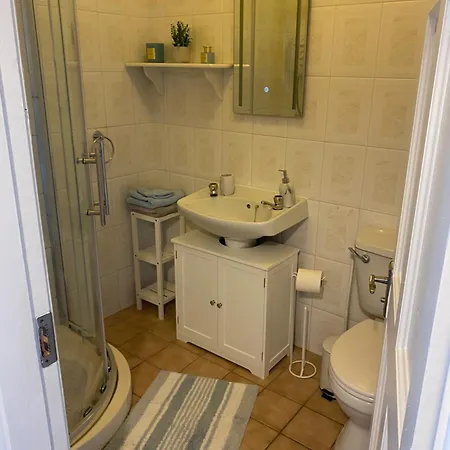 3-bed Retreat *