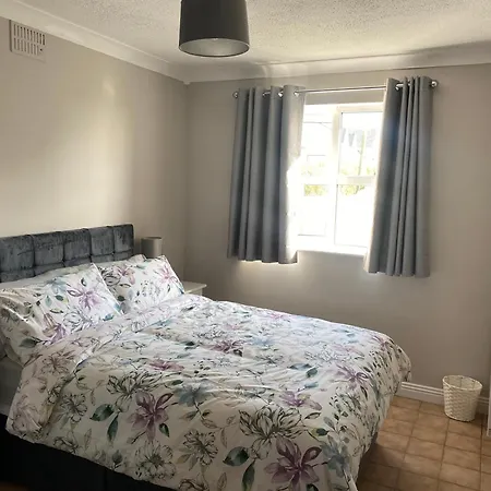 Дом отдыха 3-bed Retreat Лехинч