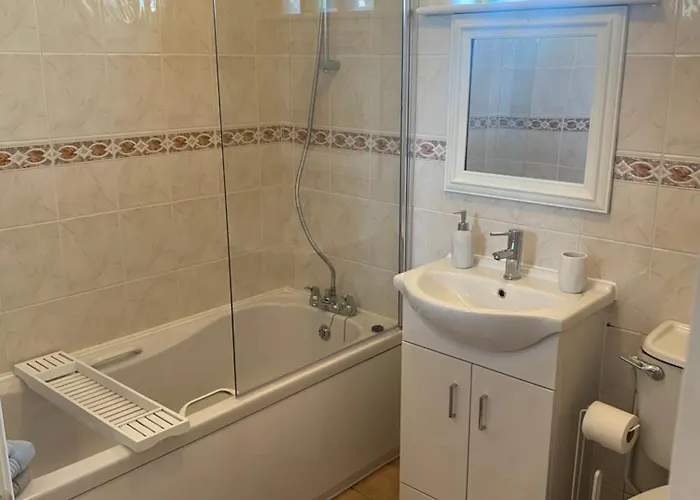 3-bed Retreat בית נופש